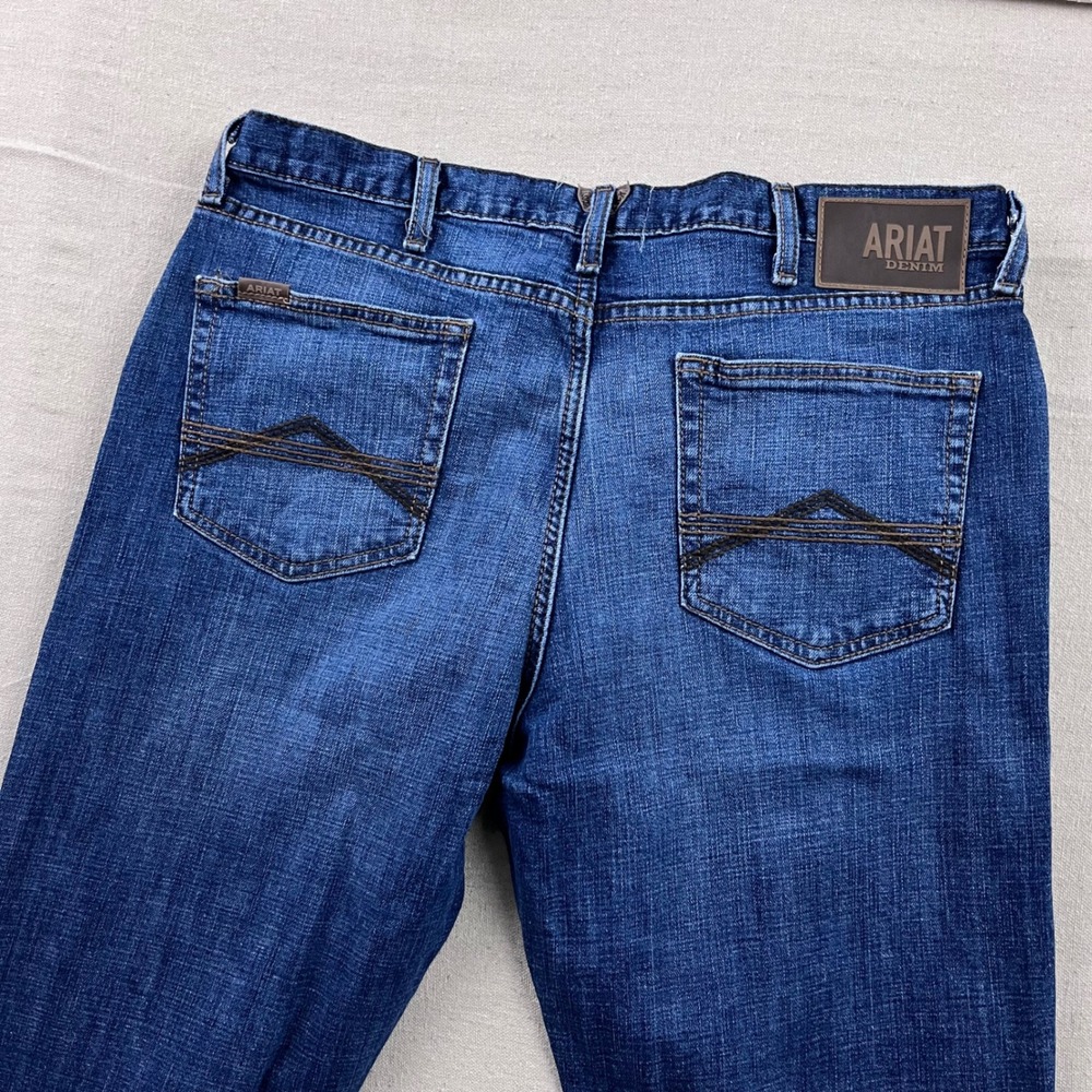 Ariat M4 Centralia Relaxed Straight Leg‎ Jeans Mens 36x38 Blue Medium Wash Denim